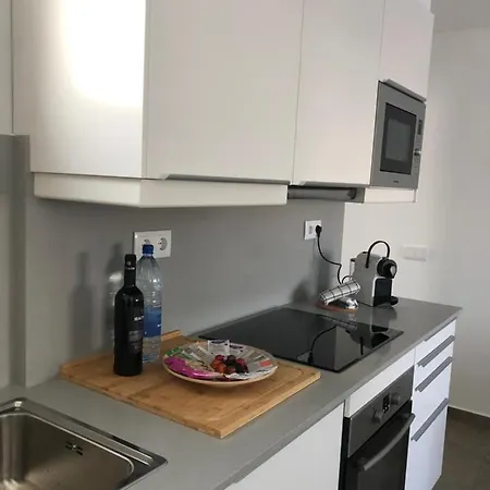 Apartment Blanco Homes & Living 3a